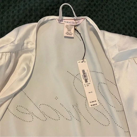 NEW Bride Embellished Satin Short Robe, Victoria’s Secret - Picture 5 of 11